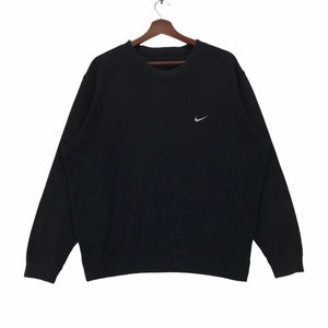 Vintage Nike Sweatshirt Crewneck Smal Logo Nike Streetwear Fashion Pullover Jumper Medium Size Vintage Sweatshirt.