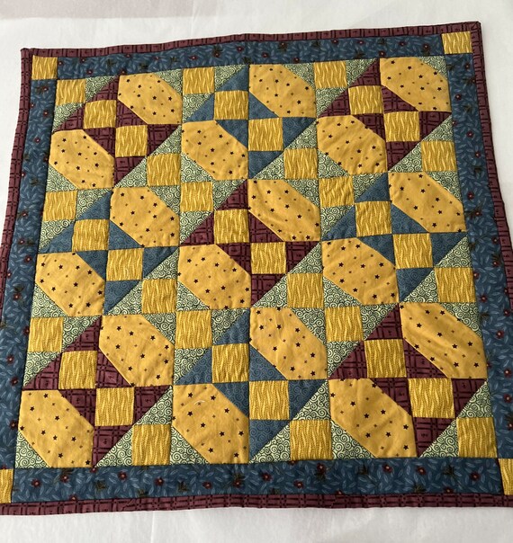 Mini Quilt Small Quilt Wall Hanging Quilted Table Topper Etsy