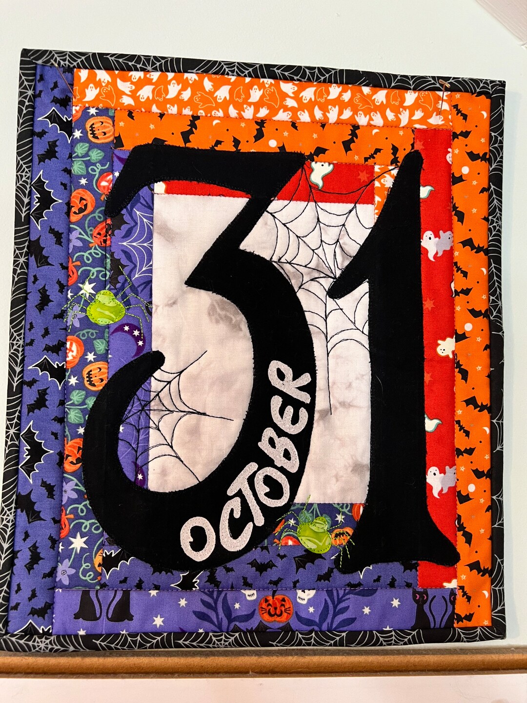 Halloween Quilt Kit, Wall Hanging Quilt Kit, Easy Mini Quilt, Calendar Quilt Kit, Halloween Mini