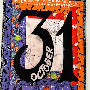 Halloween Quilt kit, Wall Hanging Quilt Kit, Easy Mini Quilt, Calendar Quilt Kit,  Halloween Mini Quilt