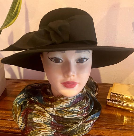 Andre Canadian Hat Montreal Women Black Fox Winter Hat Made in Canada ANDRE Canadian/Montreal Hat Made in Canada Black Hat with 3  main image 2