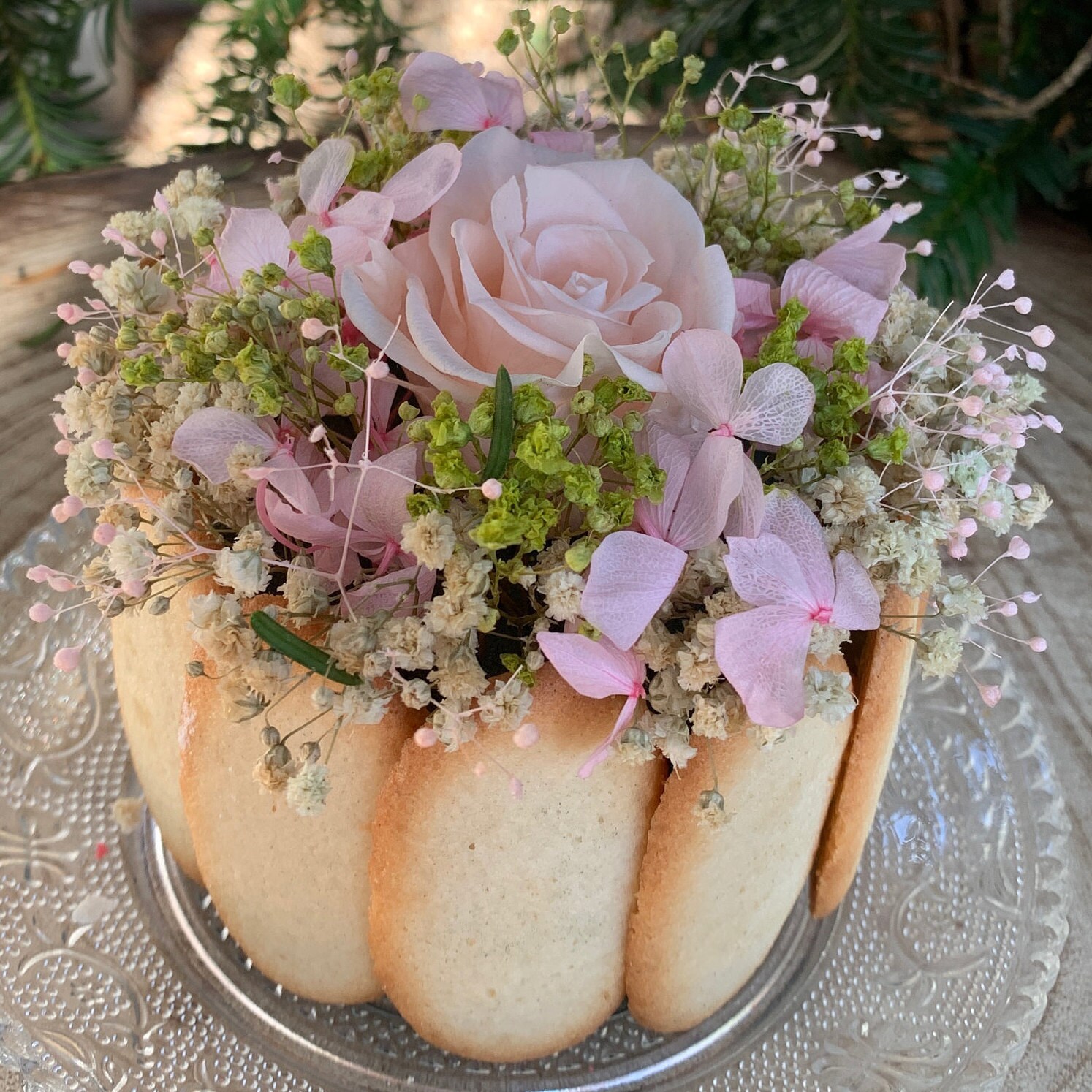 Gâteau de Fleurs Stabilisées Pour Offrir Un Cadeau