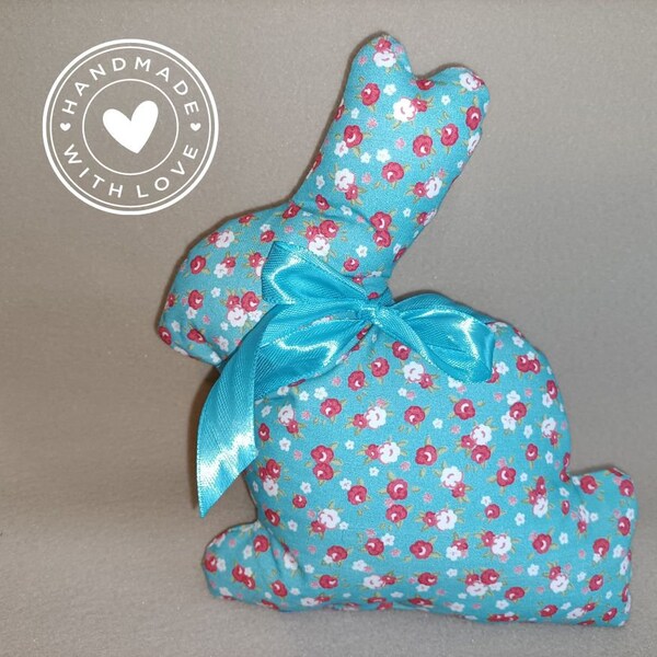 En tissu Peluche faite main Lapin de Pâques/décoration de Pâques  par Mamounettecreations