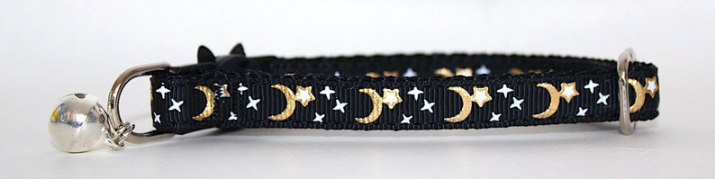 Collar para gato/perro extra pequeño con luna creciente y estrella sobre cinta negra