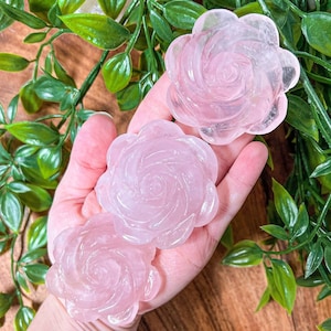 Rose Quartz Roses, Rose Quartz Rose Flowers, Rose Quartz Rose Flower, Pink Quartz, Quart Rose Carving