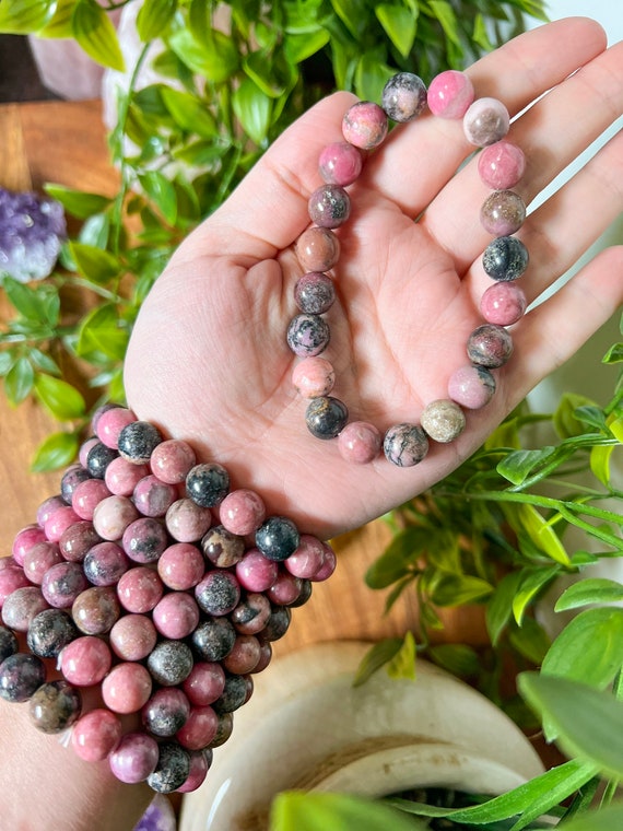 Amazon.com: PLTbeads 7-8mm Natural Green Canada Jade Gemstone Chips Beads  Healing Crystals Waist Bracelets Necklace Kit Irregular Stone DIY Crafts  Design Jewelry Making
