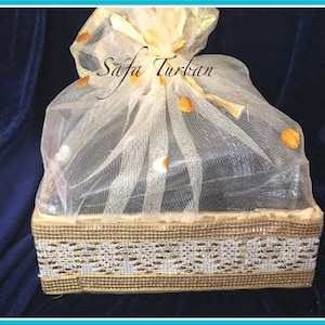 Gift Basket Making Kit, Do It Yourself, DIY Build Your Own Gift Basket, Matching Supplies, Market Tray. Cellophane Bag, Shredded Crinkle Paper, Ribbon