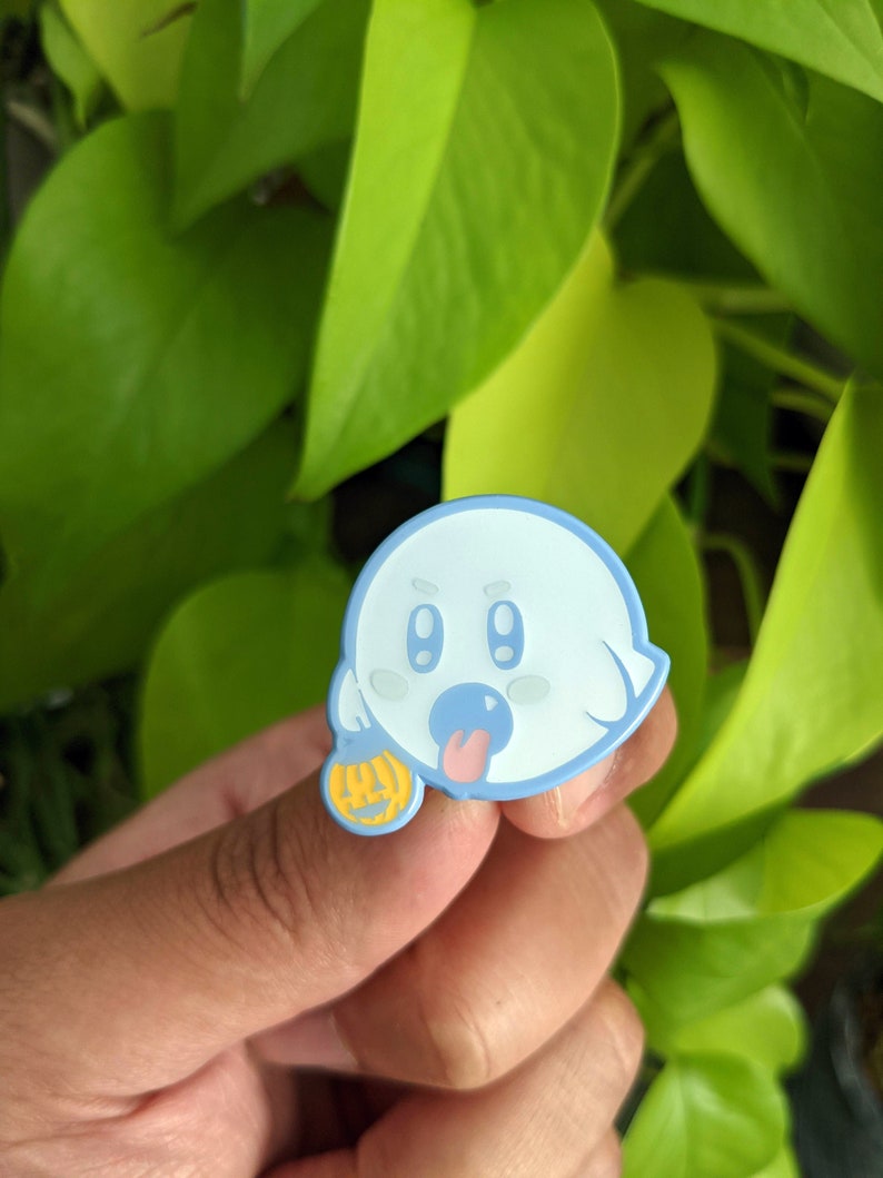 Kirby / Boo Halloween Enamel Pin image 3