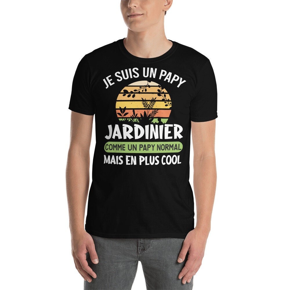 T-shirt essentiel avec l'œuvre « Jardinier Retraite Jardinage