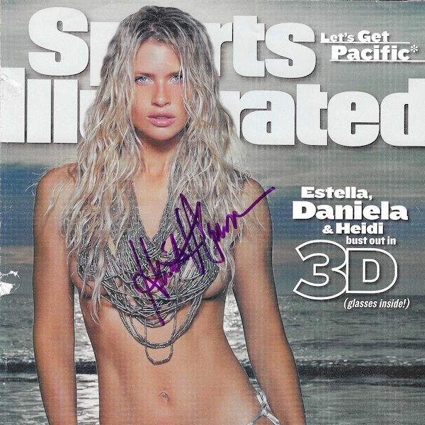 Heidi Klum, Signed Sports Illustrated Winter 2000 Magazine