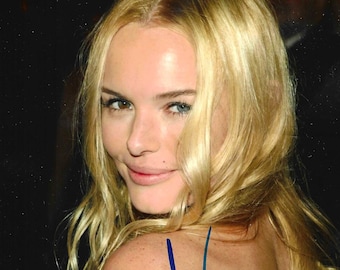 Kate Bosworth, Signed 8x10 Photograph