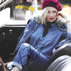 Kate Hudson, Signed 8x10 Photograph