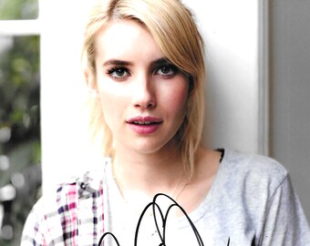 Emma Roberts Signed 8x10 Photograph