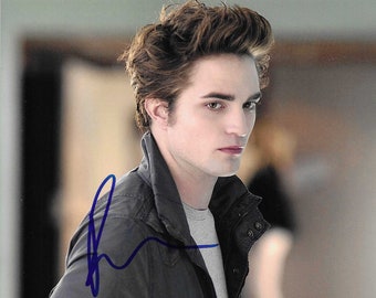 Robert Pattinson, Twilight, Signed 8x10 Photograph