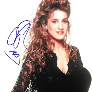 Sarah Jessica Parker, Signed 8x10 Photograph