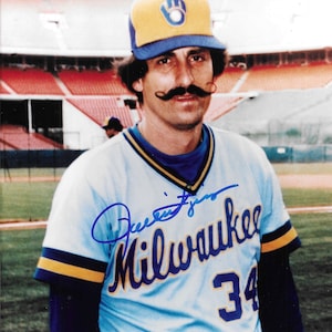 Rollie Fingers, Hall of Fame, Milwaukee Brewers, Signed 8x10 Photograph
