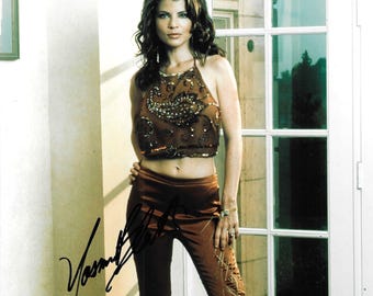 Yasmine Bleeth, Signed 8x10 Photograph