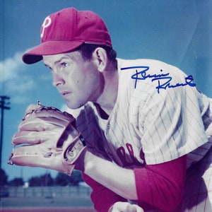 Robin Roberts, Hall of Fame, Signed 8x10 Photograph