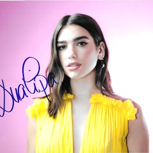 Dua Lipa, Signed 8x10 Photograph