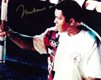 Muhammad Ali Signed 8x10 Photograph