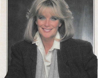 Linda Evans, Dynasty, Signed 5x7 Magazine Page