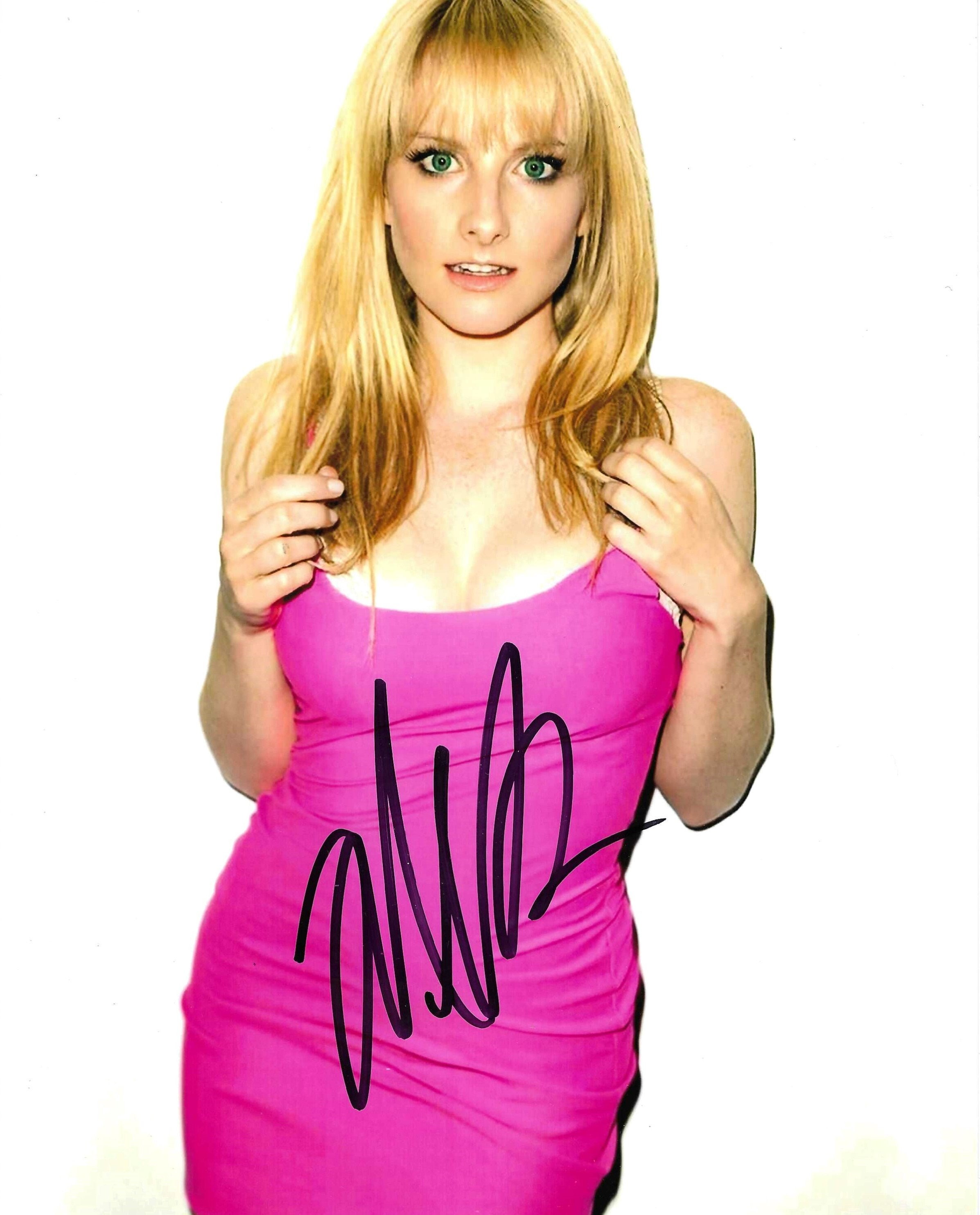 2394px x 2966px - Melissa Rauch the Big Bang Theory Signed 8x10 Photograph - Etsy Sweden