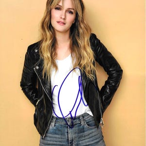Leighton Meester, Signed 8x10 Photograph