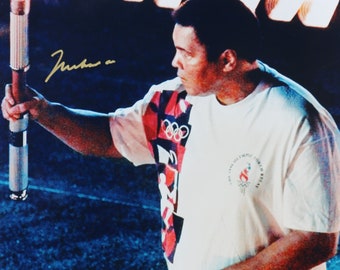 Muhammad Ali, Signed 16x20 Photograph