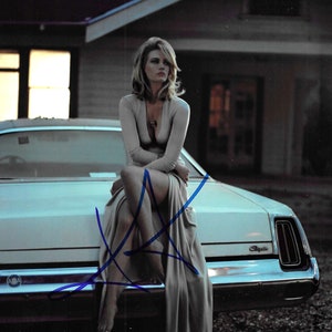 ジャニュアリー・ジョーンズ直筆サイン入り写真…January Jones Amazon.co.jp: ◇直筆サイン ◇ジャニュアリー ジョーンズ