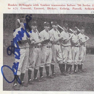 Joe DiMaggio, Hall of Fame, Signed 4x4.25 Original Sport Magazine Clip 1952