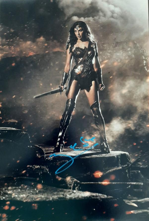 Gal gadot signed - Etsy 日本