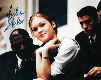 ジュリア・スタイルズ「O」サイン入り8x10写真