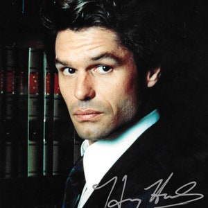 Harry Hamlin, Signed 8x10 Photograph