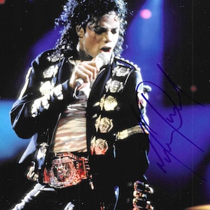 Michael Jackson, Signed 8x10 Photograph