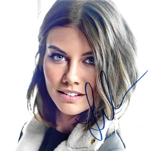 Lauren Cohan, Signed 8x10 Photograph