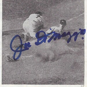 Joe DiMaggio, Hall of Fame, Signed 3.5x4.5 Original Sport Magazine Clip 1952