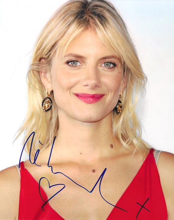 Melanie Laurent, Signed 8x10 Photograph