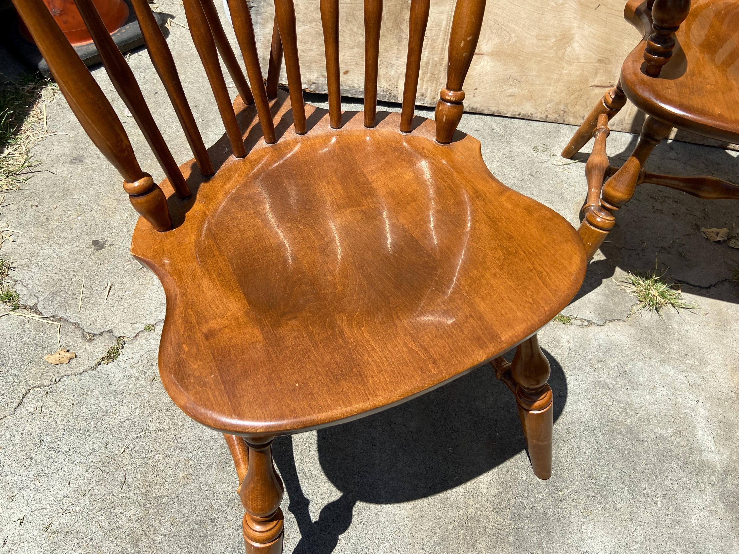 Vintage Ethan Allen Windsor Fiddleback Nutmeg Kitchen Chairs Set