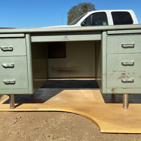 Steelcase vintage metal tanker desk see pictures for details