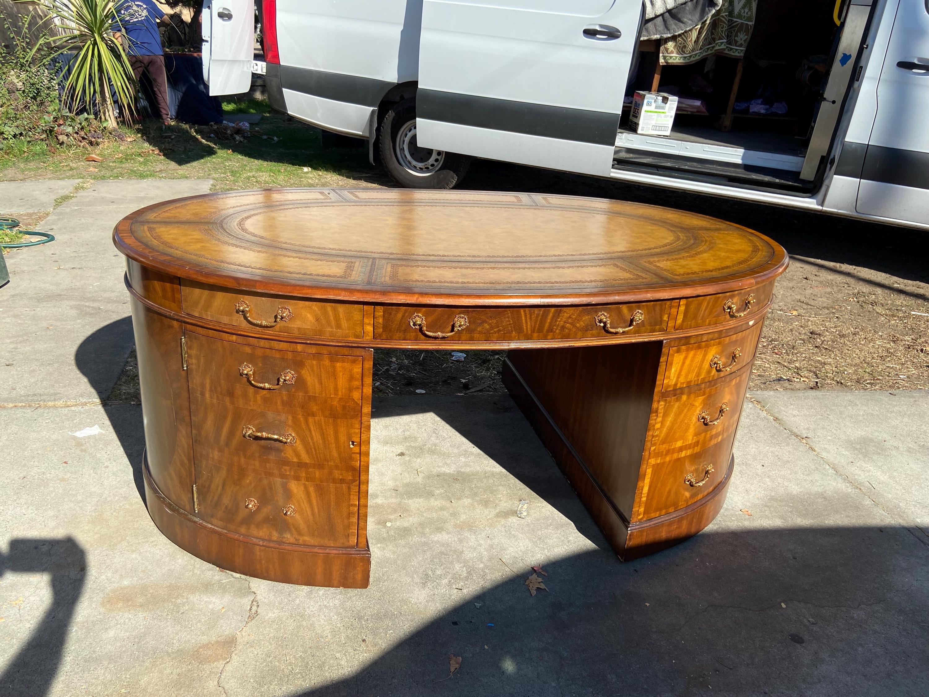 メイトランドスミス MAITLAND SMITH ペンブロークテーブル Maitland-Smith Bar and Game Room Texas Hold'em Game Table 8104-31