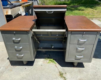 Shaw walker typewriter tanker metal desk