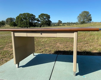 Shaw walker vintage mid century modern metal tanker desk