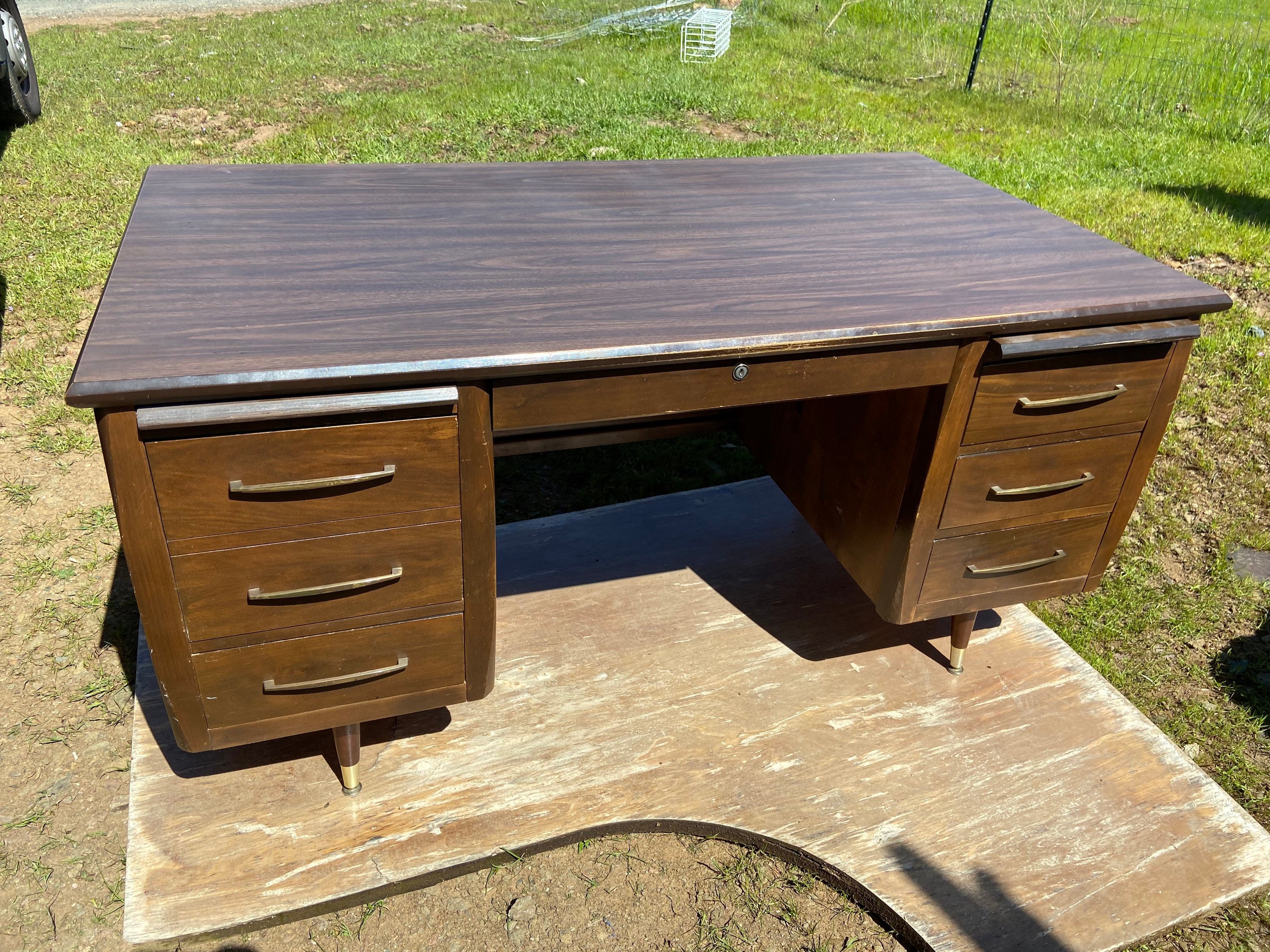 Vintage Mid Century Modern Wood Veneer Executive Desk. - Etsy