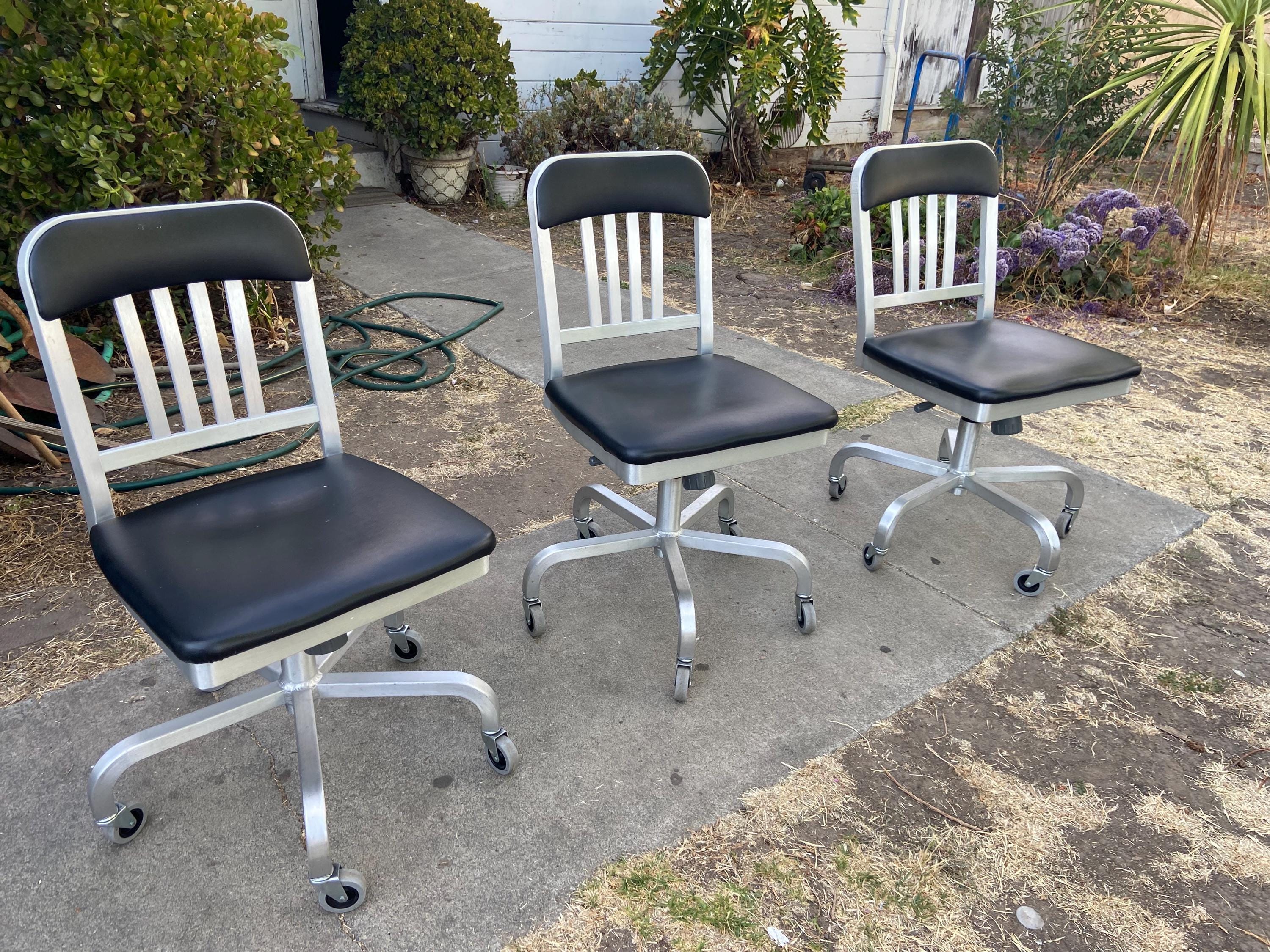 Vintage Emeco Chair - Etsy