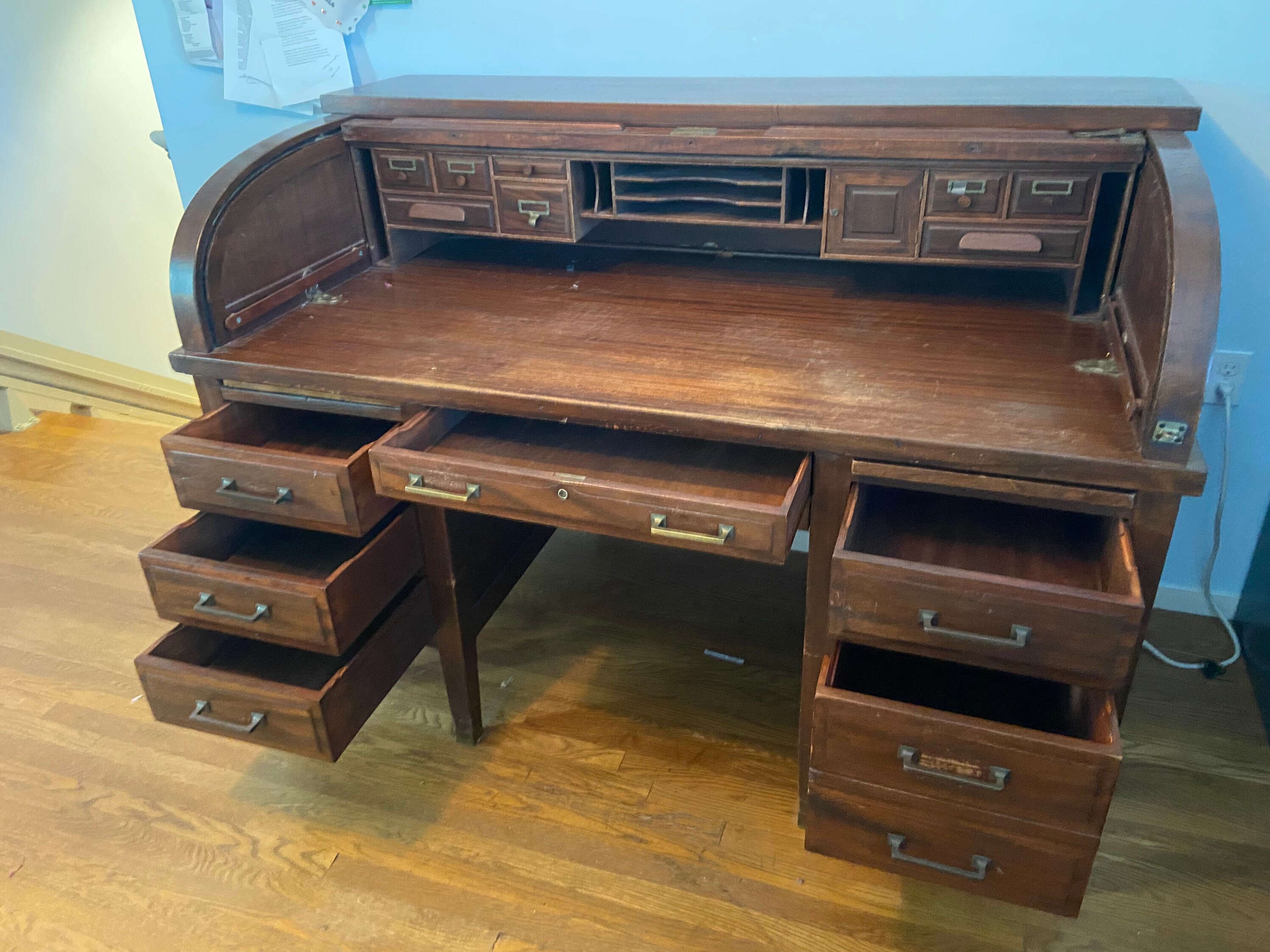 Contemporary roll 2024 top desk