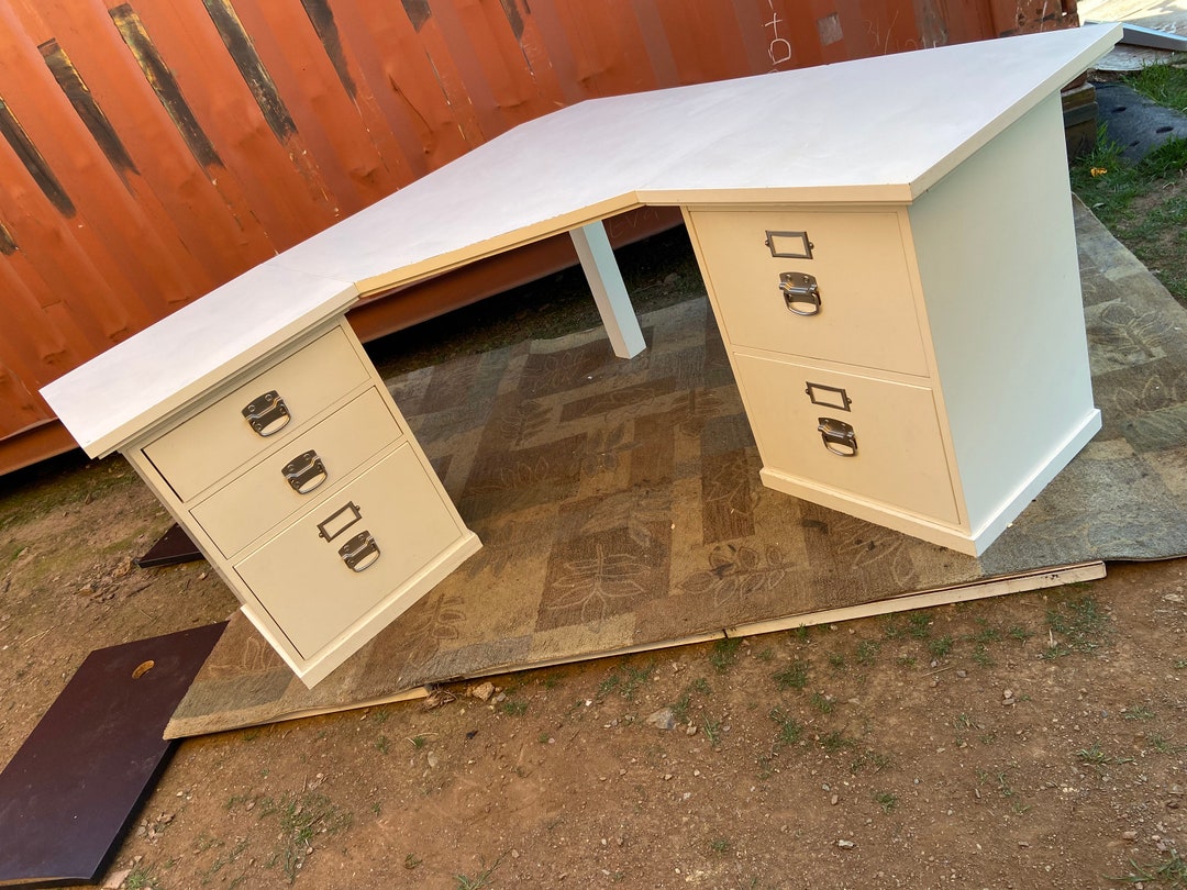 Bedford writing desk discount