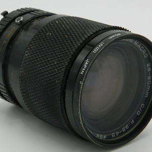 Soligor Zoom Macro 28-80 mm telephoto 35 mm lens
