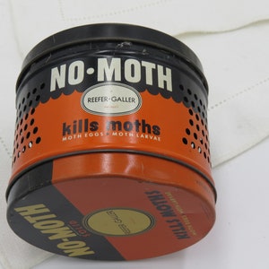 Vintage No-moth Tin Reefer-Galler