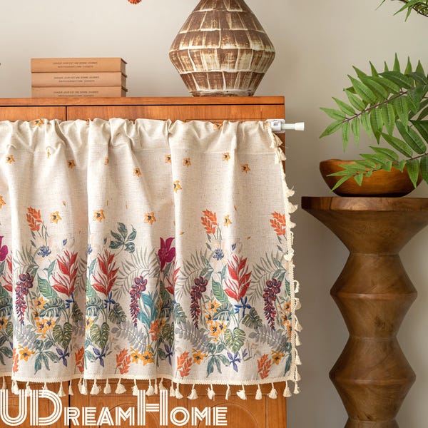 Cortina de café em linho e algodão com estampa floral: decoração rústica de fazenda