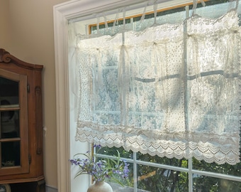 Cenefa de cortina de encaje estilo rústico blanco estilo shabby chic mediterráneo con decoración de fondo, cortina de patchwork floral con bordado, 65 cm de alto